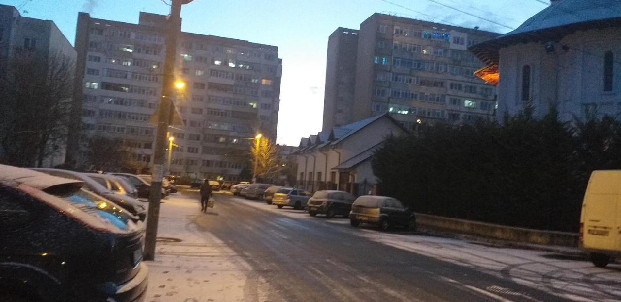 Apartamento Garsoniera Buzău Exterior foto