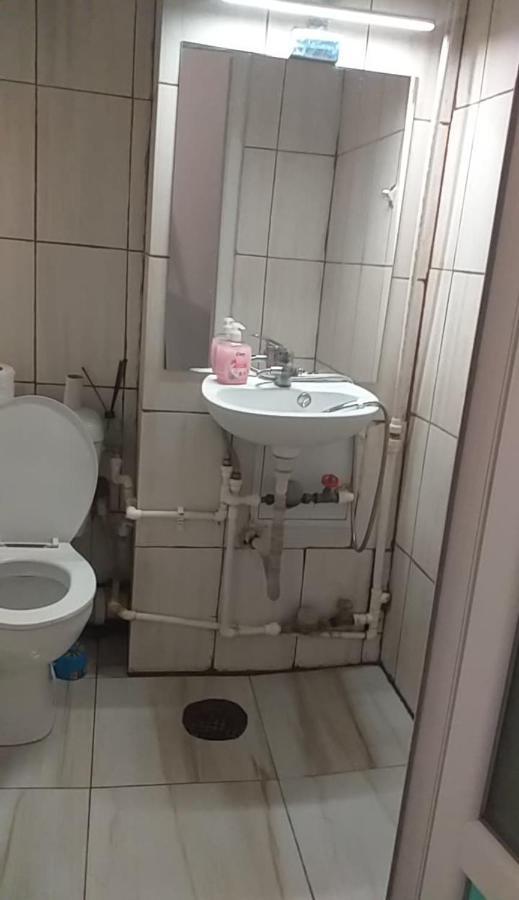Apartamento Garsoniera Buzău Exterior foto